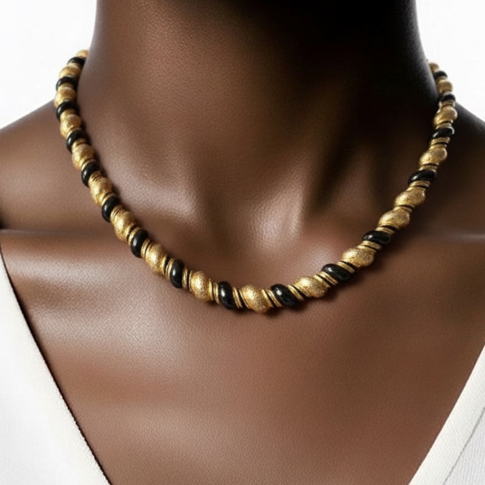 Vintage Elegant Gold and Black Beaded Necklace